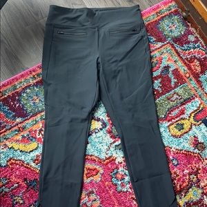 Athleta Stellar Crop Pant - Size L